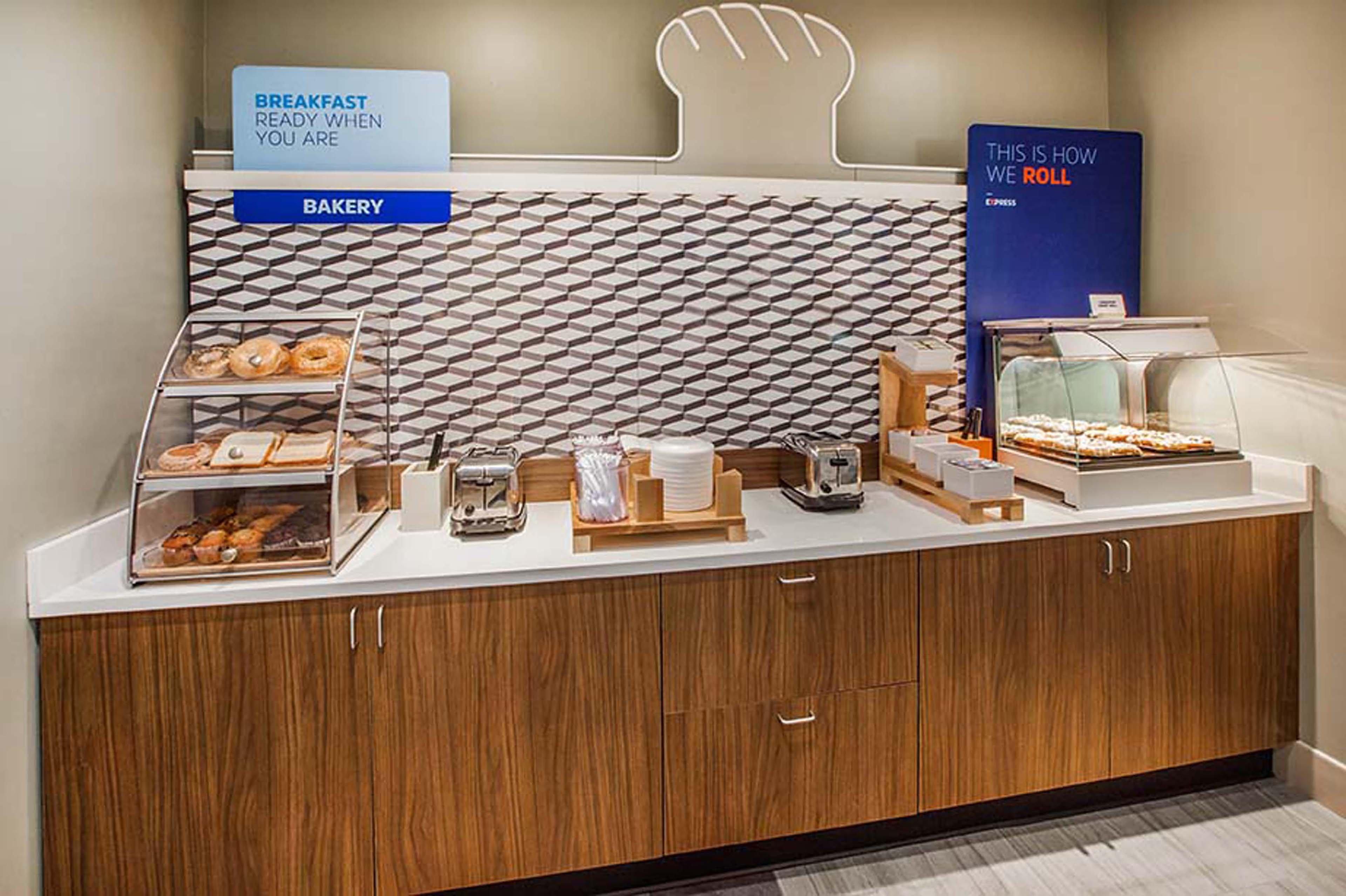 Holiday Inn Express Hotel & Suites Bowling Green By Ihg Экстерьер фото