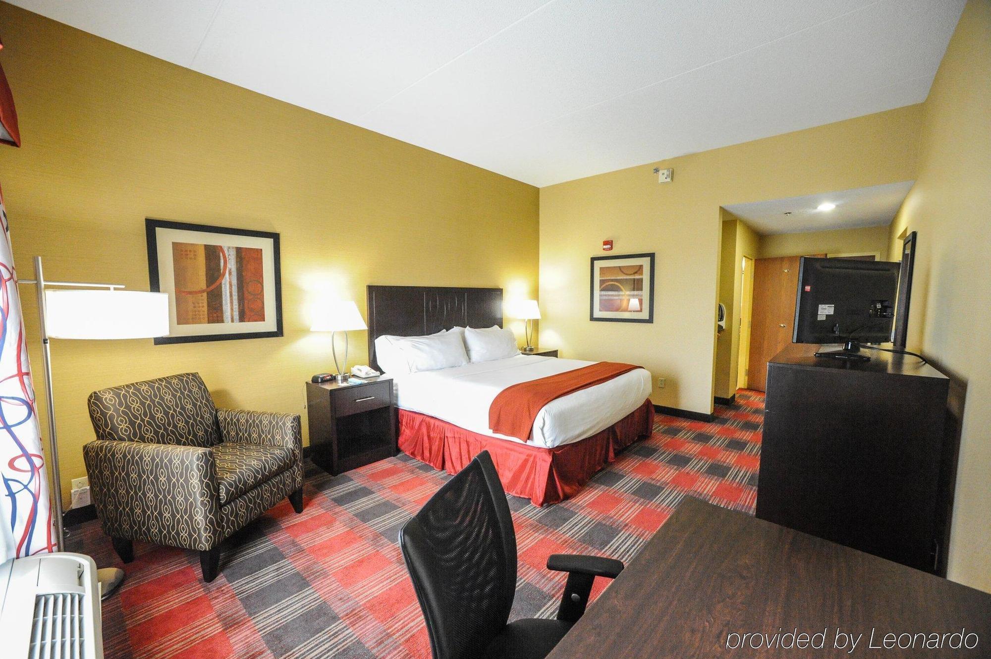 Holiday Inn Express Hotel & Suites Bowling Green By Ihg Экстерьер фото