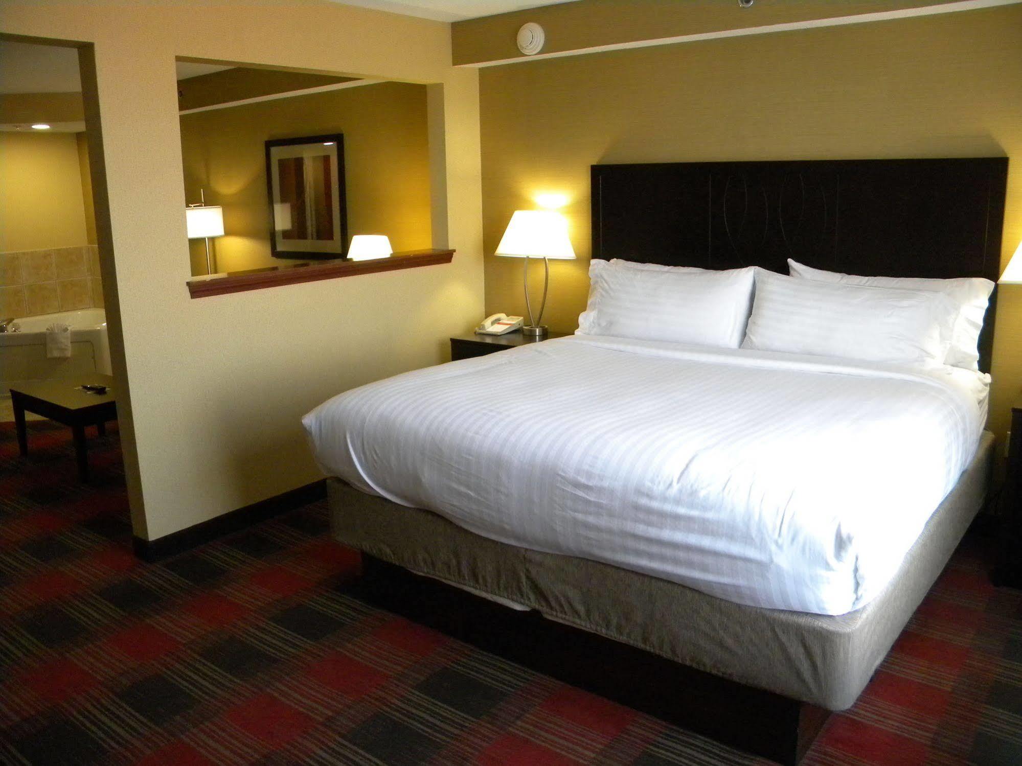 Holiday Inn Express Hotel & Suites Bowling Green By Ihg Экстерьер фото