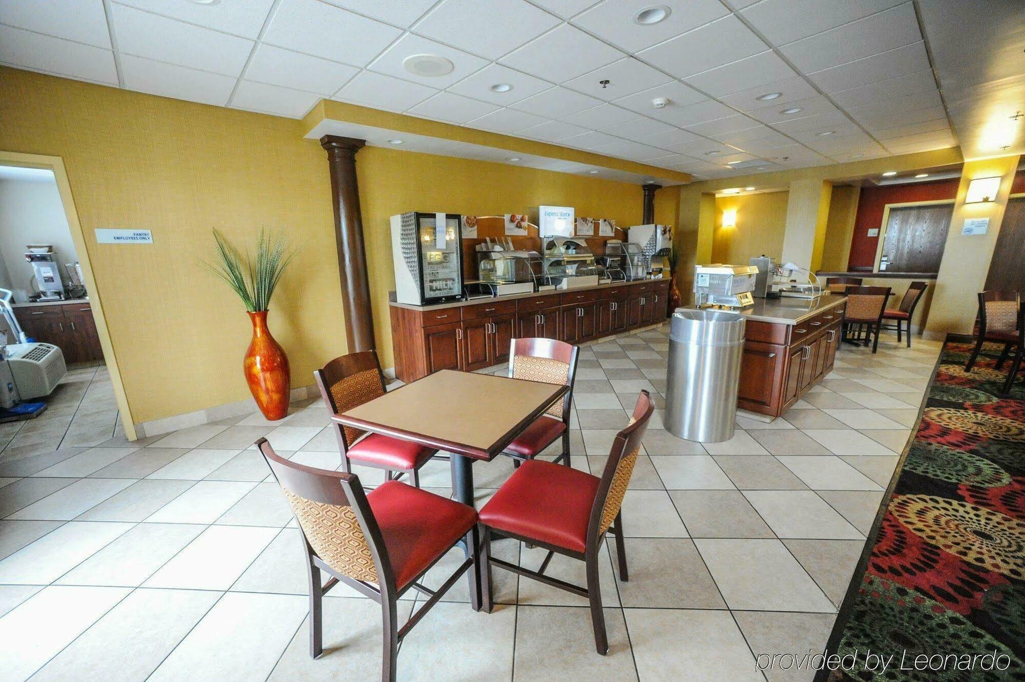 Holiday Inn Express Hotel & Suites Bowling Green By Ihg Экстерьер фото